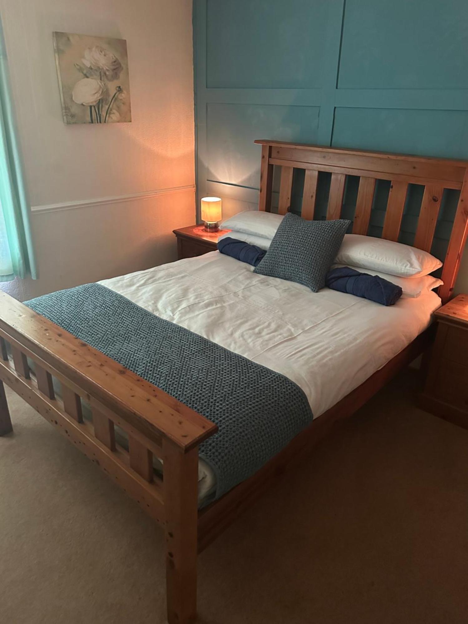 The Penruddocke Arms Bed and Breakfast Dinton  Buitenkant foto