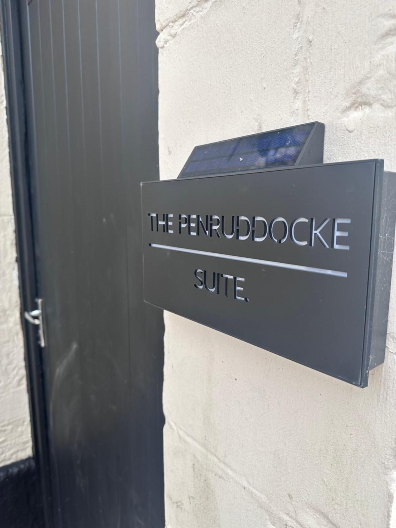 The Penruddocke Arms Bed and Breakfast Dinton  Buitenkant foto