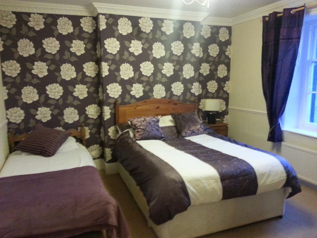 The Penruddocke Arms Bed and Breakfast Dinton  Kamer foto